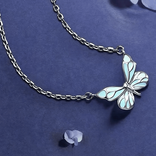 Collier Papillon  Lumineux