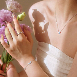 Collier Papillon  Lumineux