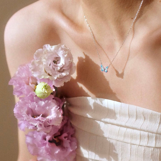 Collier Papillon  Lumineux